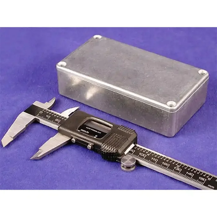 Hammond Diecast 1550B – 115 x 64 x 26 mm